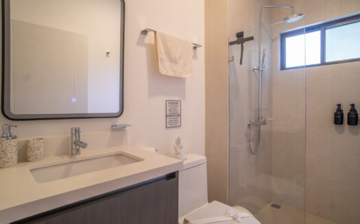 A Tropical Investment: Your Dream Hideaway in Guanacaste Awaits 🌊 Live Pura Vida: Turnkey Apartment Just Minutes from Tamarindo & Langosta Beaches.cod.126627