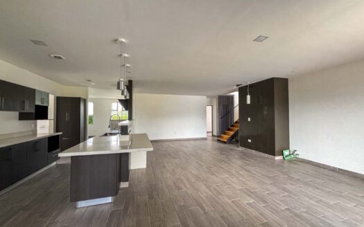 Penthouse en Remate Bancario en Sabanilla, Amplio y con Excelente Ubicación cod.128024