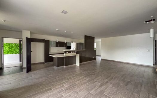 Penthouse en Remate Bancario en Sabanilla, Amplio y con Excelente Ubicación cod.128024