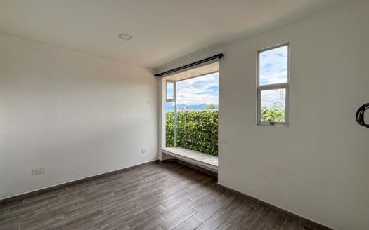 Penthouse en Remate Bancario en Sabanilla, Amplio y con Excelente Ubicación cod.128024