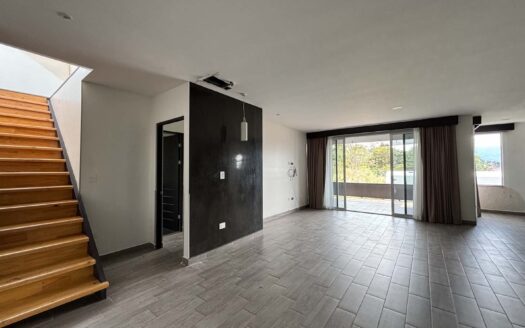 Penthouse en Remate Bancario en Sabanilla, Amplio y con Excelente Ubicación cod.128024