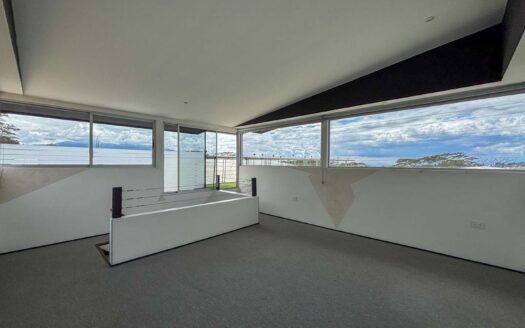 Penthouse en Remate Bancario en Sabanilla, Amplio y con Excelente Ubicación cod.128024