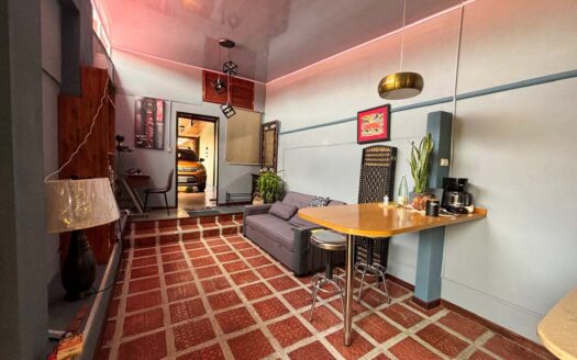 Casa en Alquiler en Santo Domingo, Cerca del Colegio Lincoln con Jardín. Código130172