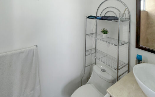 VENTA de Apto moderno de 80mts2 en San Rafael de Alajuela,en Condominio privado.COD:129673