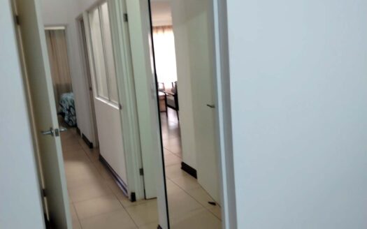 Alquiler Apartamento 2 Habitaciones, Mezzanine, 3 baños. Totalmente Amueblado. Código 130709