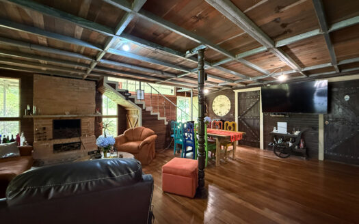 Hermosa Cabaña de Montaña, en Medio del Bosque Nuboso, Rodeado de Flora, Fauna y Paisajes en Cascajal de Coronado COD 131920