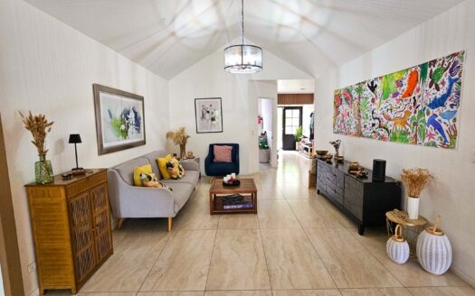 Venta de Casa de 1 planta (Lote: 507 m2.) Ubicada en Ciudad Cariari. 3 hab – 2 baños – 3 parqueos. Cod. 133378