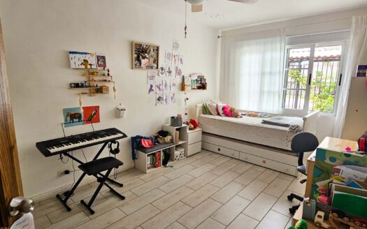 Venta de Casa de 1 planta (Lote: 507 m2.) Ubicada en Ciudad Cariari. 3 hab – 2 baños – 3 parqueos. Cod. 133378