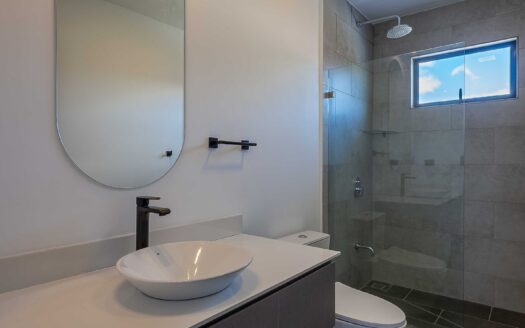 ¡REBAJADA $15.000! Casa Para Estrenar en Venta en El Coyol, Alajuela, en Condominio con Piscinas y Amenidades. COD. 132672