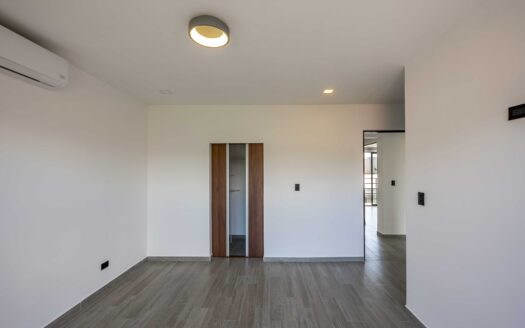 ¡REBAJADA $15.000! Casa Para Estrenar en Venta en El Coyol, Alajuela, en Condominio con Piscinas y Amenidades. COD. 132672