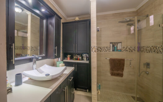 🏡 Venta de Propiedad Multifuncional en Sabanilla: Ideal para Proyecto Comercial o Residencial cod.134236