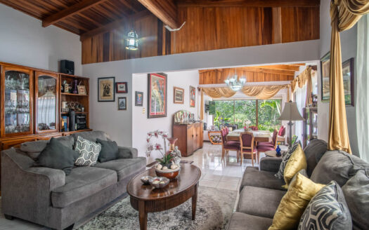 🏡 Venta de Propiedad Multifuncional en Sabanilla: Ideal para Proyecto Comercial o Residencial cod.134236