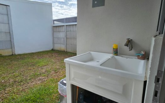 ¡PRECIO DE OPORTUNIDAD! Casa de Una Planta Completamente Amueblada en Alquiler en Canoas de Alajuela, en Condominio con Amenidades Espectaculares! COD. 134751