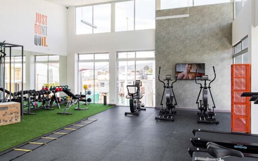 Venta de Hermosa Casa en Condominio en San Pablo de Heredia con Habitación Principal en Primer Nivel. Código 134220