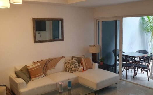 La mejor opción de Alquiler está en Guachipelin, casa amplia con preciosas amenidades y cerca de Centros comerciales, escuelas colegios y de fácil acceso a la ruta 27. Cód 133189