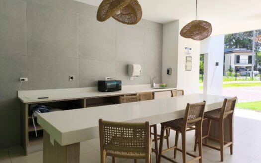 ¡Lote Esquinero en Venta en Casa Praia, Playa Jacó! A tan solo 5 minutos del mar🏖️ 174 m². Cod 134285