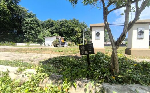 ¡Lote Esquinero en Venta en Casa Praia, Playa Jacó! A tan solo 5 minutos del mar🏖️ 174 m². Cod 134285