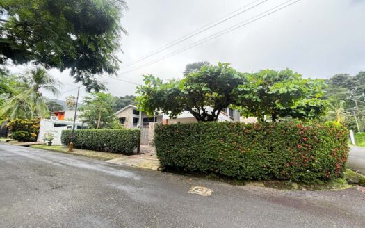 🌴 Hermosa Casa en Punta Leona – Ubicación Privilegiada, Ideal para Vivir o Invertir 🏡- A solo 3 Minutos de Playa Mantas $260 000-Código: 135666