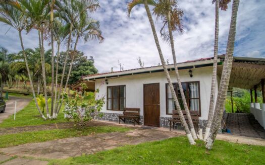 Espectacular Propiedad para Inversión en Paraiso de Cartago. Codigo 135480