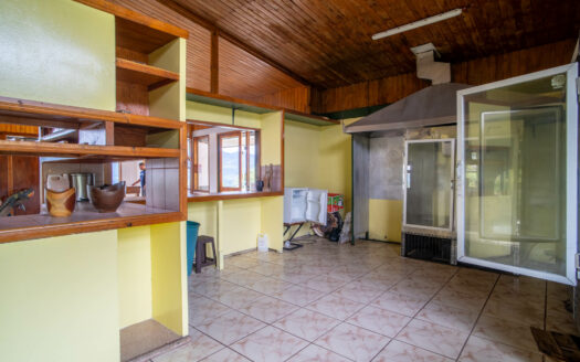 Espectacular Propiedad para Inversión en Paraiso de Cartago. Codigo 135480