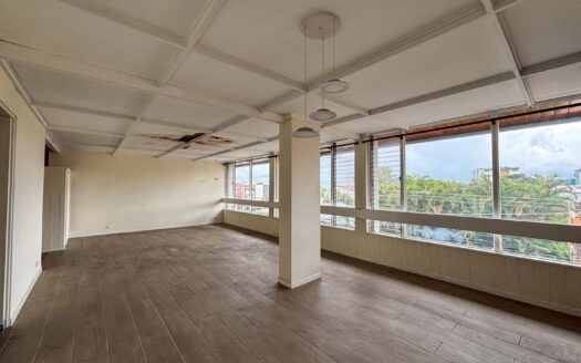 Venta de Apartamento 247m2 en San Pedro Montes de Oca, Remate Bancario cod.135625