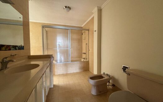 Venta de Apartamento 247m2 en San Pedro Montes de Oca, Remate Bancario cod.135625