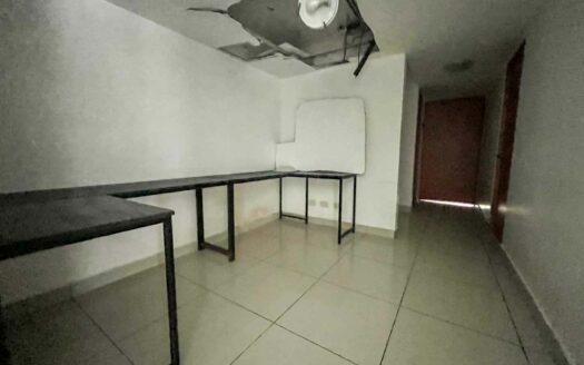 Apartamento en venta en Paseo Colón, Condominio 6-30, oportunidad de remate bancario COD#136188