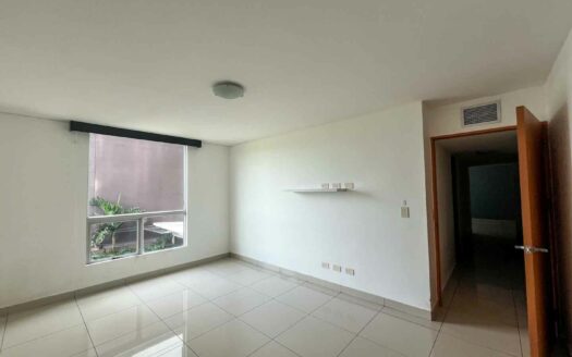 Apartamento en venta en Paseo Colón, Condominio 6-30, oportunidad de remate bancario COD#136188
