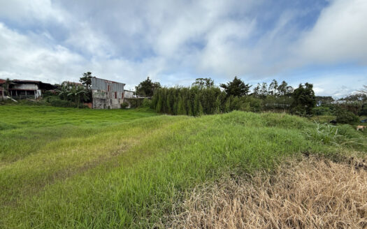 Lote de 2.682 m2 con Uso de Suelo Residencial en la Hermosa Zona de Platanares de Moravia COD 135946