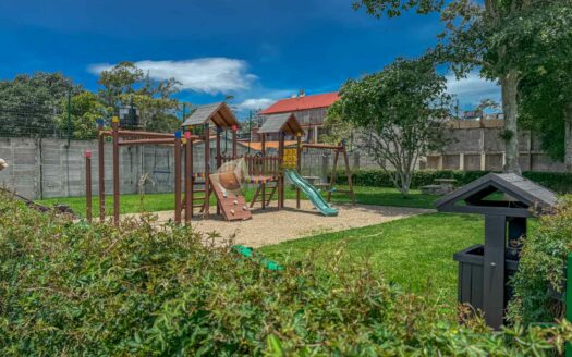 Venta de Casa dentro Exclusivo Condominio en Cartago. Cod. 135597