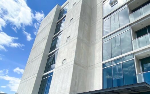 Curridabat: Espectacular Apartamento en Piso 7 con Linea Blanca en Torre Las Loras. #136701