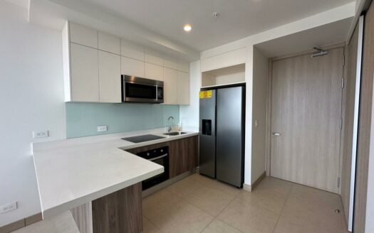 Curridabat: Espectacular Apartamento en Piso 7 con Linea Blanca en Torre Las Loras. #136701