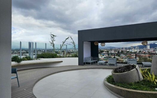 Apartamento en alquiler en La Sabana, piso 13 con vistas impresionantes COD#138444