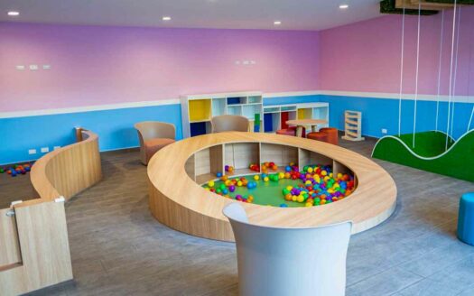 Apartamento en alquiler en La Sabana, piso 13 con vistas impresionantes COD#138444