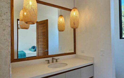 Villa Moderna en Condominio Privado con Piscina y 4 Suites – Tamarindo COD: 138033