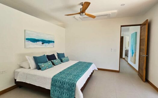 Villa Moderna en Condominio Privado con Piscina y 4 Suites – Tamarindo COD: 138033