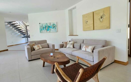 Villa Moderna en Condominio Privado con Piscina y 4 Suites – Tamarindo COD: 138033