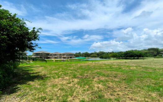 PREVENTA: TOWNHOUSES frente al lago en exclusivo proyecto desde $289,000.00 a minutos del mar en Playa Hermosa 🌊Cod. 137977