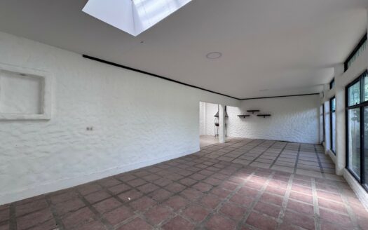 Pinares de Curridabat: Casa Independiente de Una Planta en Venta con 450 Metros de Lote. #138929