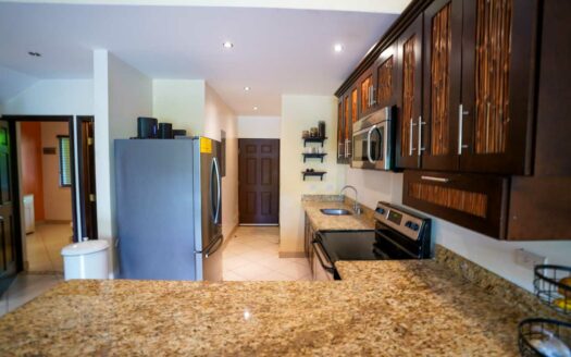 Townhouse Moderno de 3 Hab en Condo Privado – A Minutos de Playa Grande COD: 139750