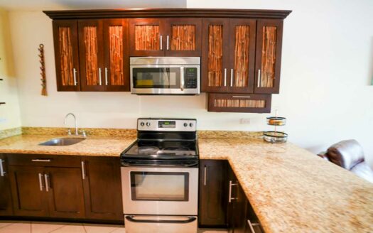 Townhouse Moderno de 3 Hab en Condo Privado – A Minutos de Playa Grande COD: 139750