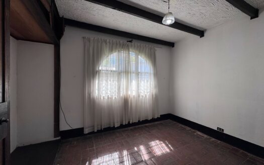 Pinares de Curridabat: Casa Independiente de Una Planta en Venta con 450 Metros de Lote. #138929