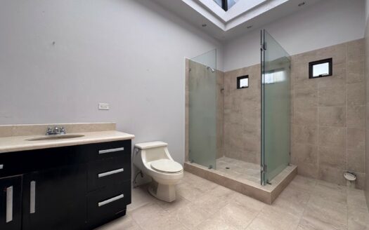 La Unión: Espectacular Casa en Condominio Santa Lucía con 546 Metros de Lote. Haga su Oferta! #138744