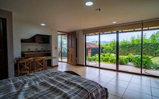 🏡 Casa en Venta en Montes de Oca, San Rafael – Amplia, con Departamento Independiente y Gran Jardín cod.138768