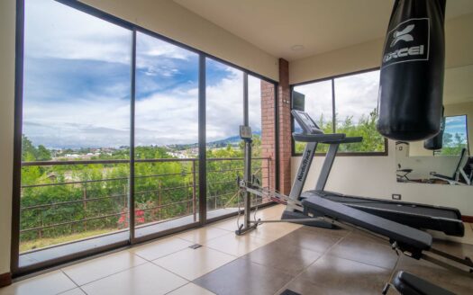 🏡 Casa en Venta en Montes de Oca, San Rafael – Amplia, con Departamento Independiente y Gran Jardín cod.138768