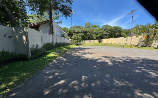 El Apartamento que busca lo tenemos Aquí en Escazú!!! Amplio, cerca de Centros Comerciales a un precio de Oportunidad. Cód 138465