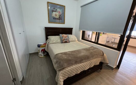 Preciosa y amplia Casa con apartamento independiente en Escazú a solo 800 m de Multiplaza Cód 138556