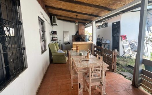 Casa en Venta en Paraíso, Cartago – Lote 1.700 m² y Vista al Valle de Orosi Cod. 138216