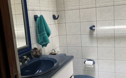 La Casa que buscas en condominio está aquí en Bello Horizonte, Escazú – Seguridad, confort y exclusividad, Cód 139470