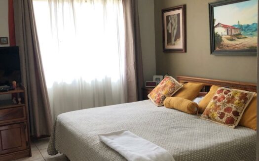 La Casa que buscas en condominio está aquí en Bello Horizonte, Escazú – Seguridad, confort y exclusividad, Cód 139470